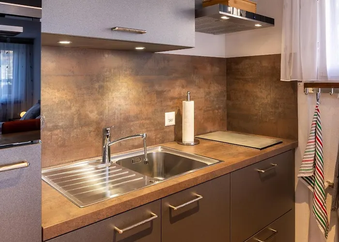 Roseline - Smart & Modern *